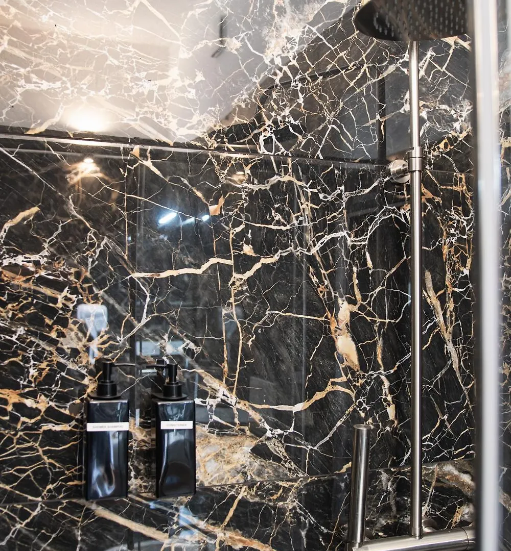 New Elegance Suites Guesthouse Oristano Italie