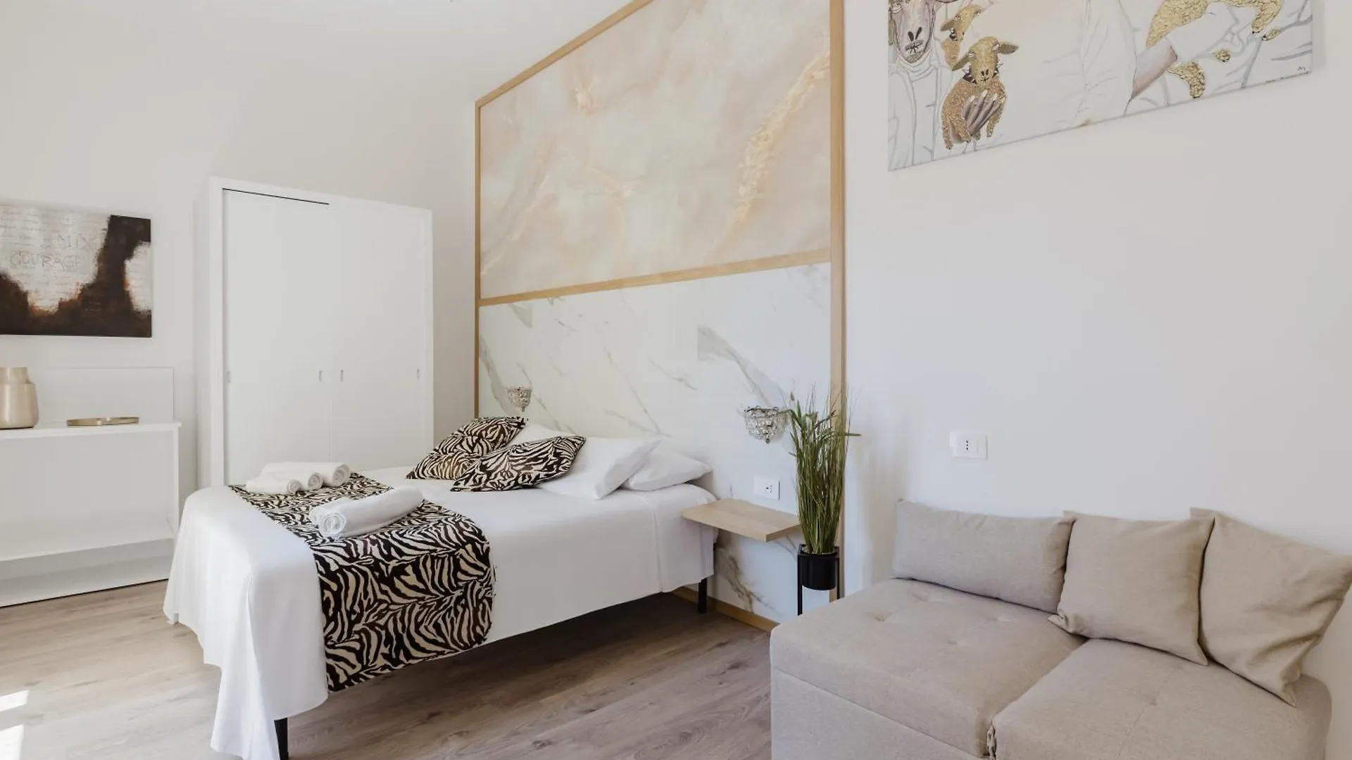 New Elegance Suites Guesthouse Oristano Maison d'hôtes