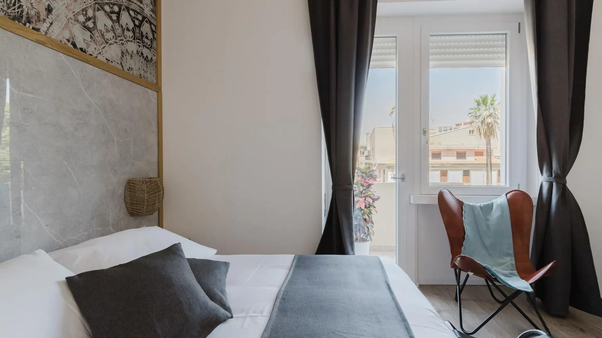 New Elegance Suites Guesthouse Ористано Гостевой дом