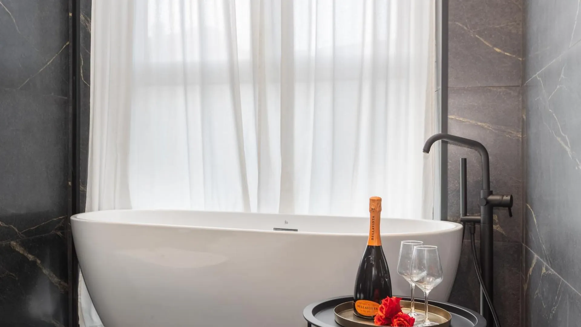 New Elegance Suites Guesthouse Oristano Maison d'hôtes