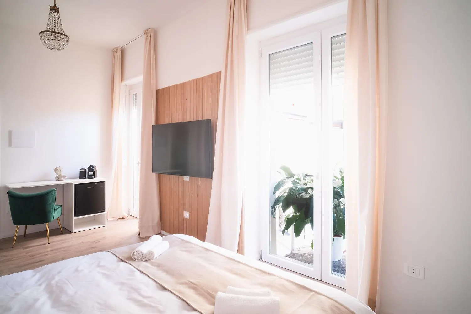 Gasthof New Elegance Suites Guesthouse Oristano Italien