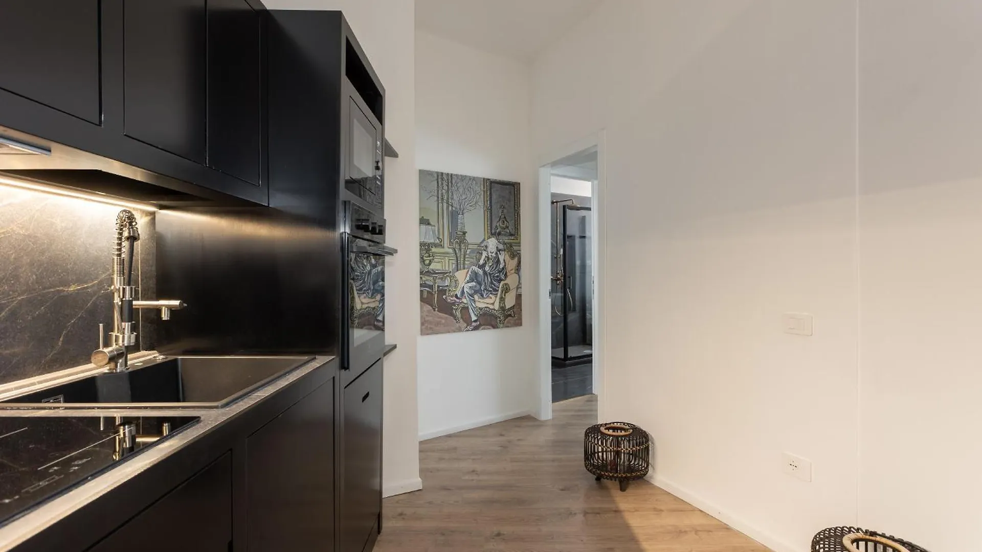 Gasthof New Elegance Suites Guesthouse Oristano